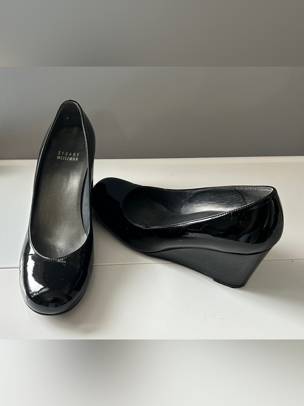 Stuart Weitzman Black Patent Leather Round Toe Wedge Pumps Heels Women's Size 7